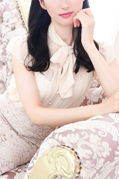 春田 葵